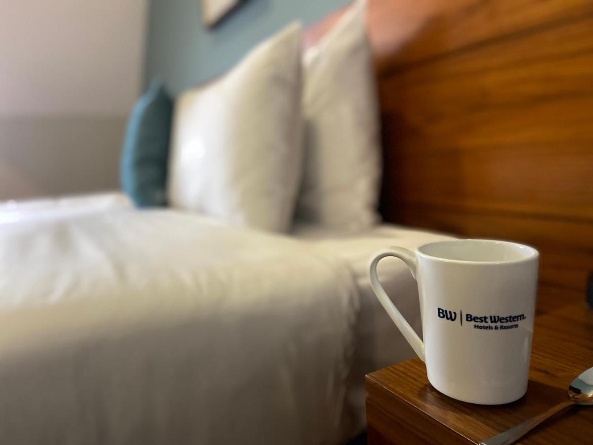 Western Ship Hotel
